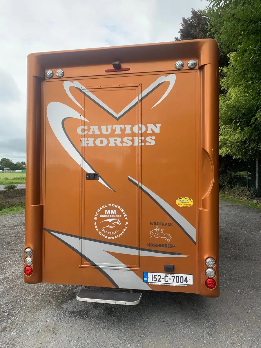 2015 2 Horse Van - Image 3