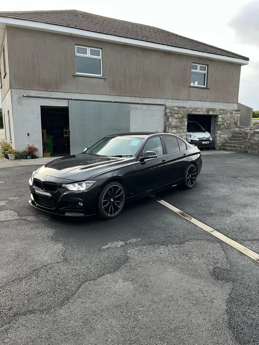 2014 black Bmw f30 320d - Image 2