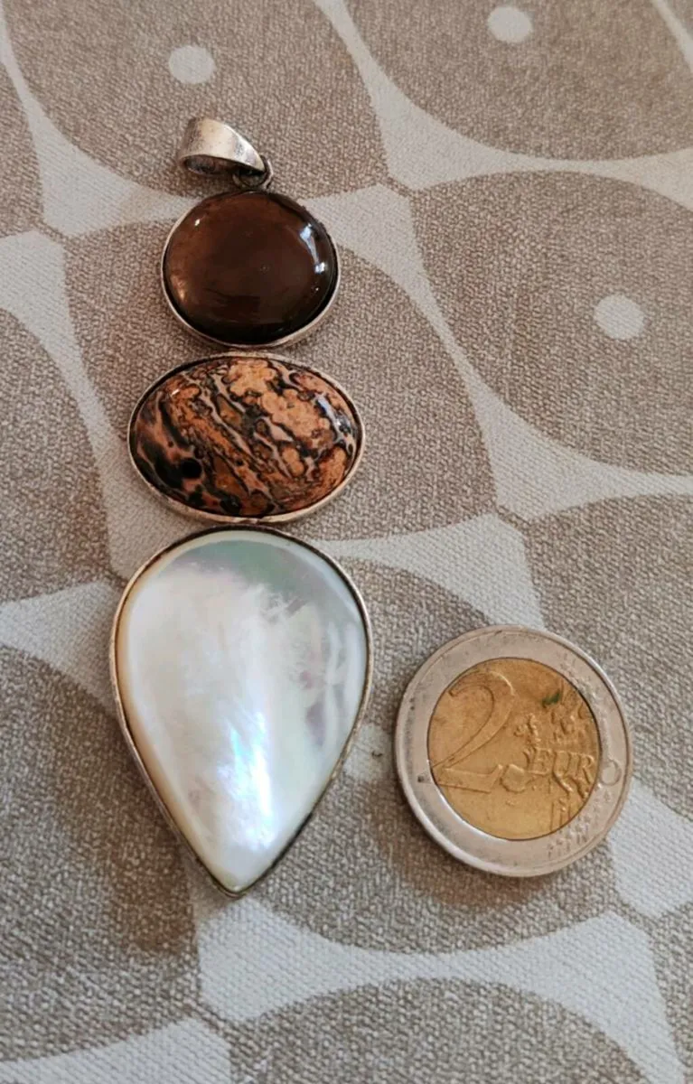 Silver  agate and glass pendant - Image 3