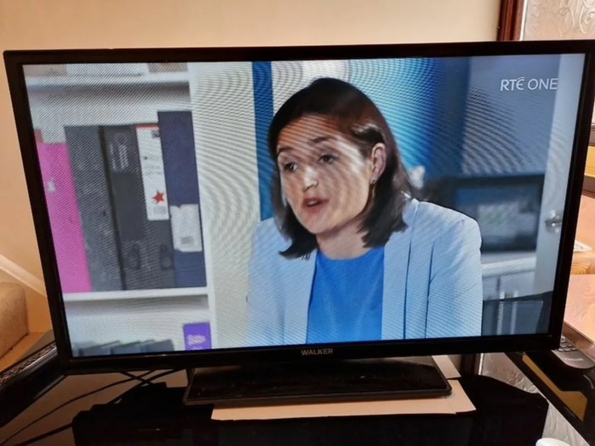 Walker 32 inch SMART LED TV, Model WPS3219SM - Image 1