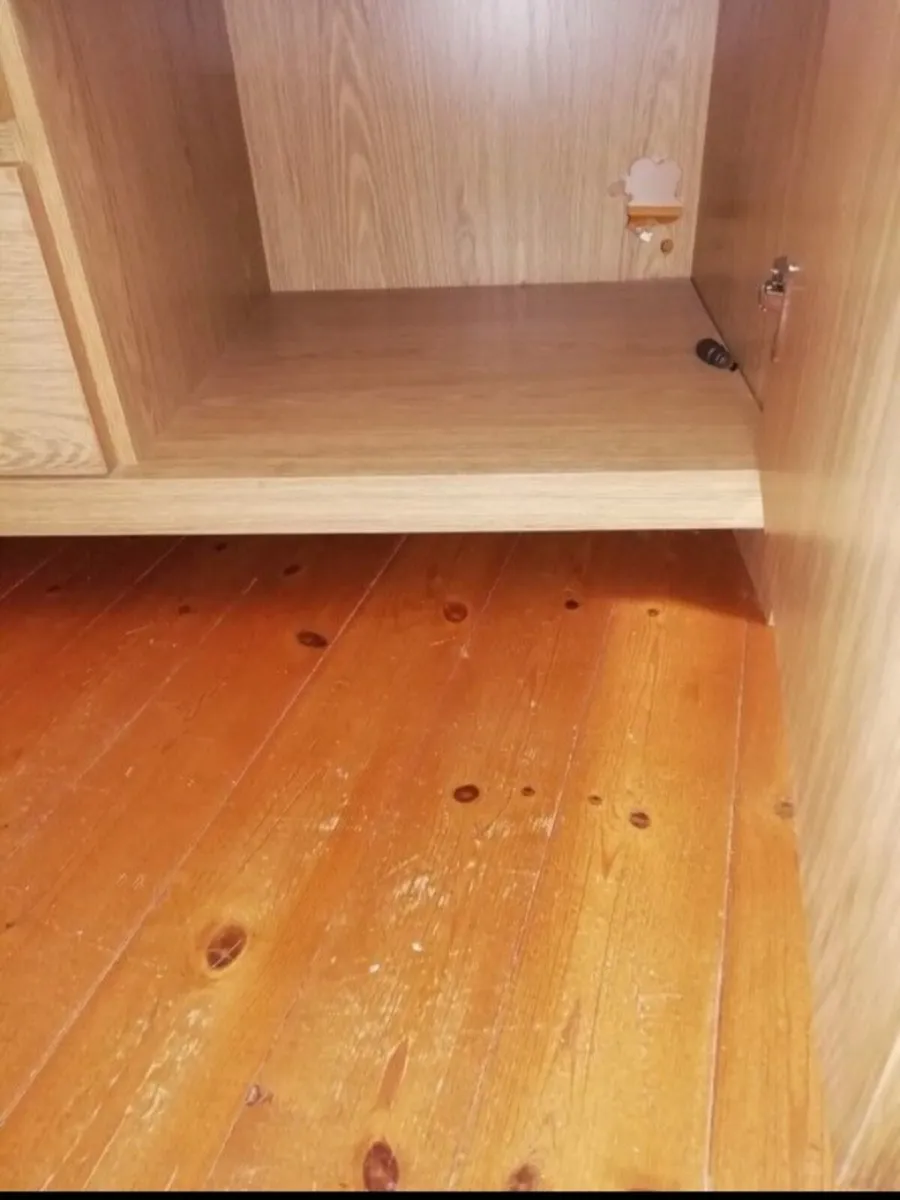 Sideboard - Image 3