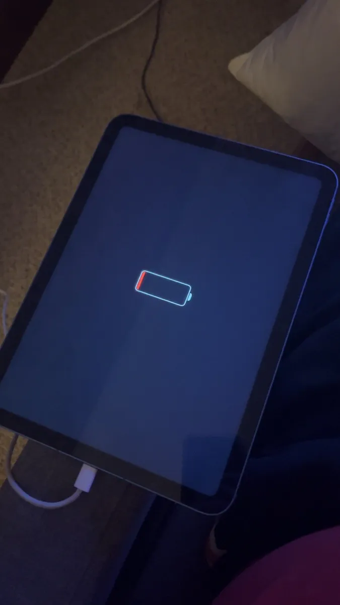 iPad 10th gen WiFi + cellular - Image 2