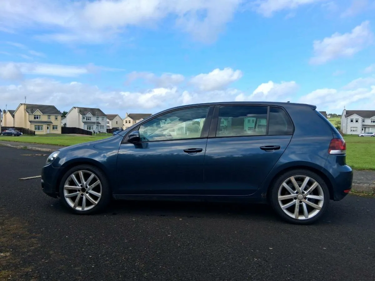 2009 Volkswagen Golf 2.0 TDI GT - Image 2