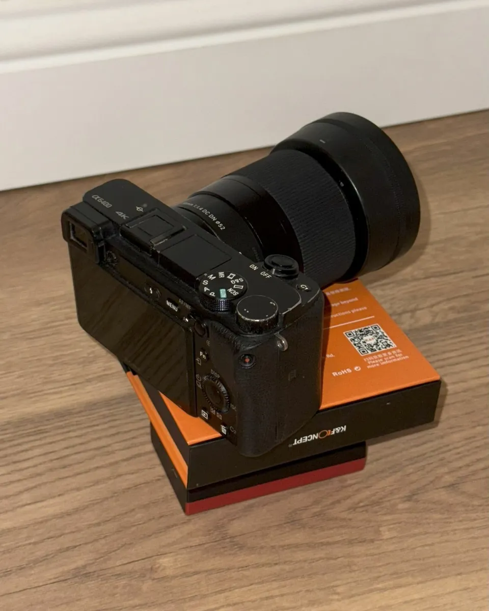 Sony a6400 + Sigma 30mm f/1.4 Lens - Image 2