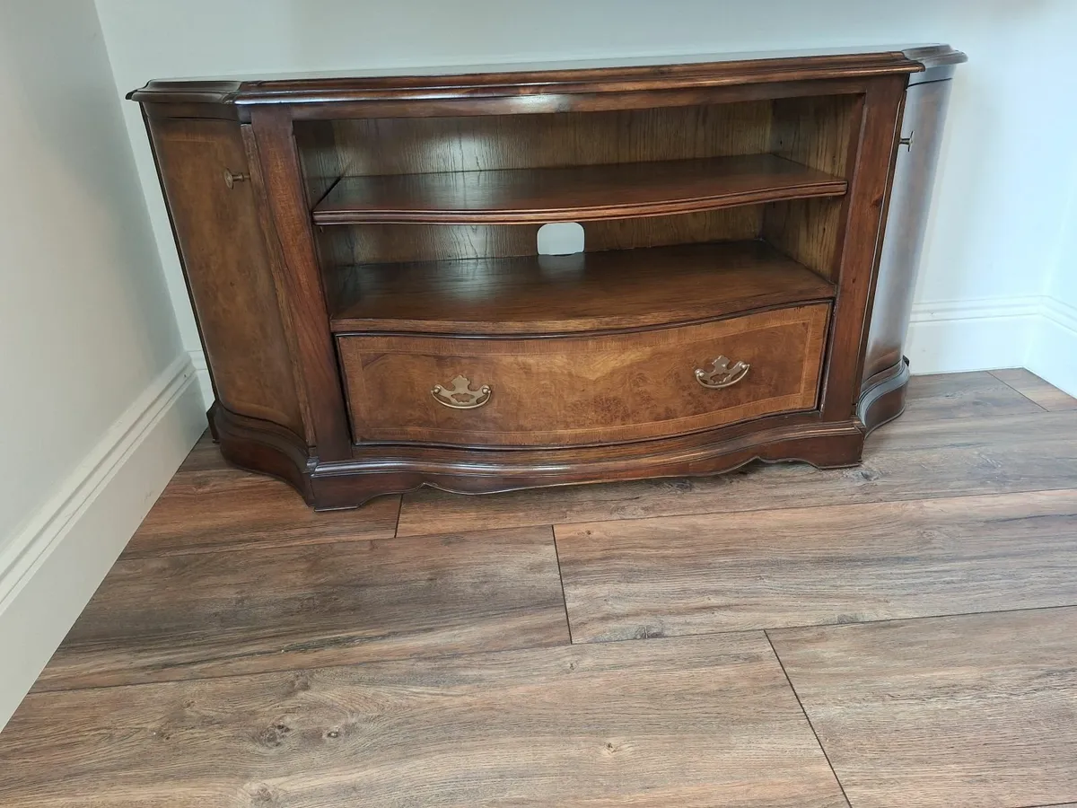 TV cabinet - Image 4