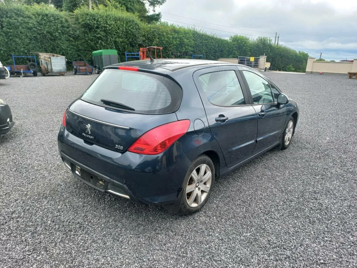 Cars for parts - Image 2