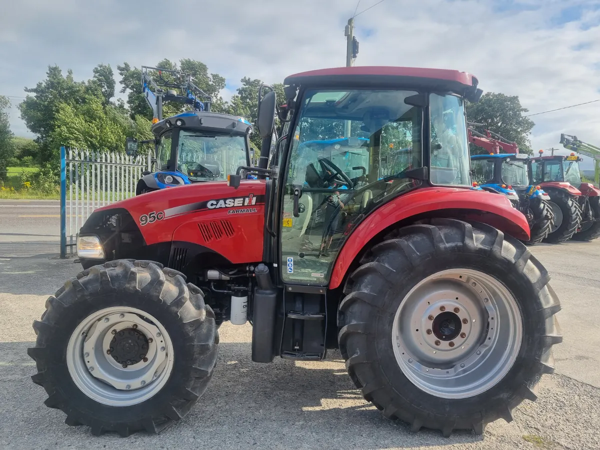 2016 Case IH Farmall 95C - Image 4