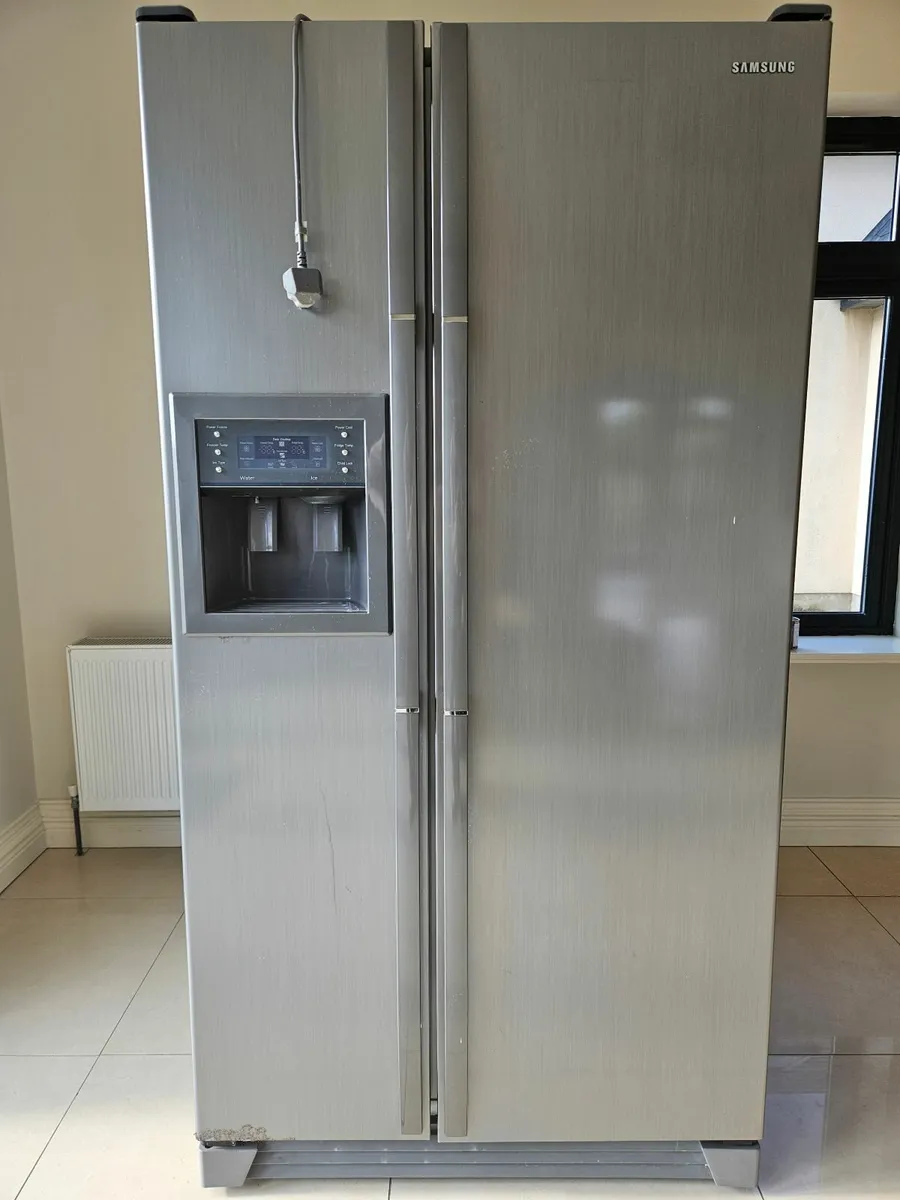 Fridge - Image 1