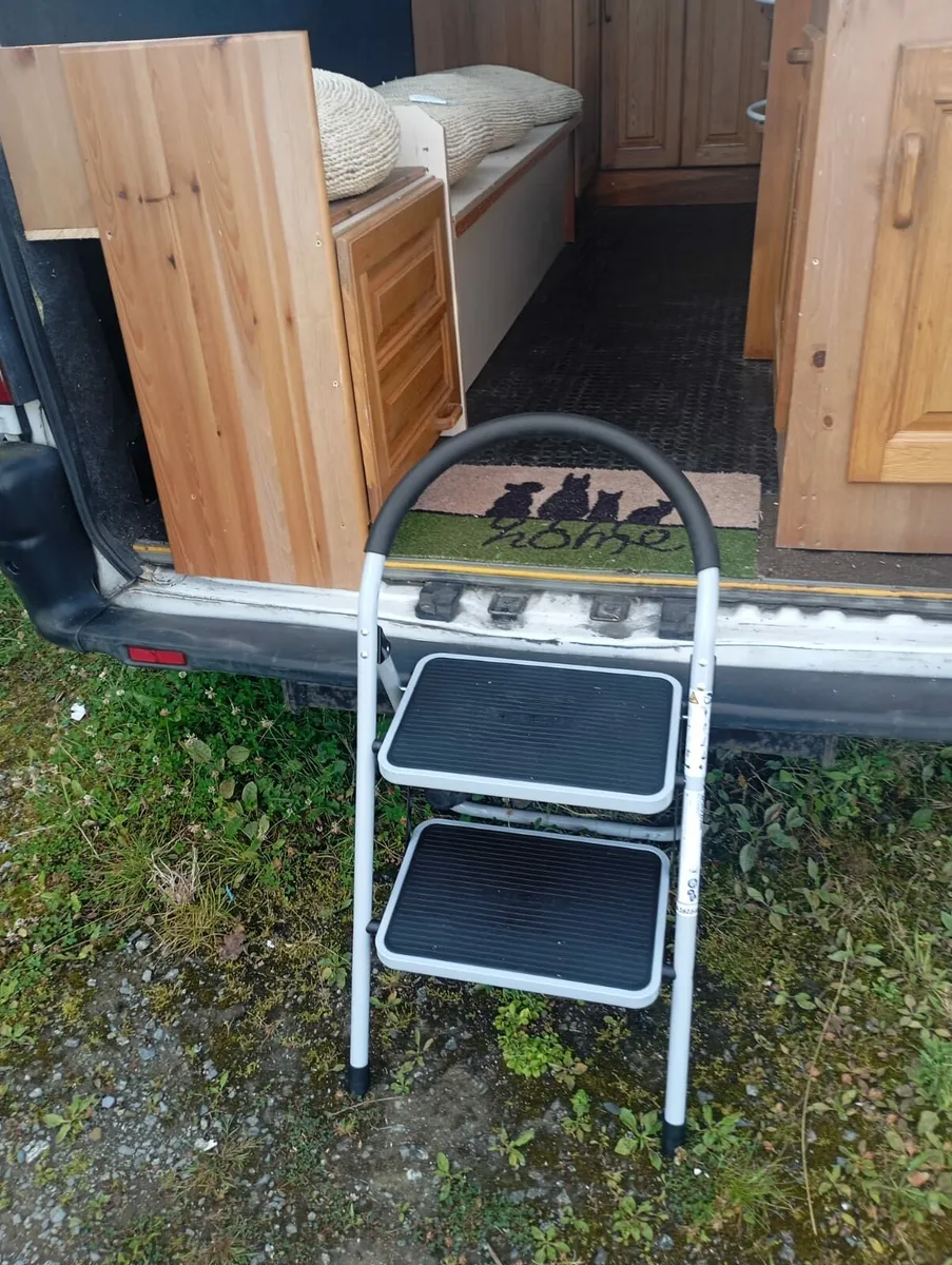 Nissan campervan - Image 3