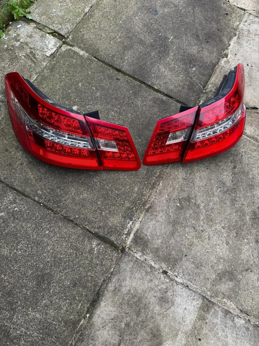 Mercedes e class 2009-2013 - Image 1