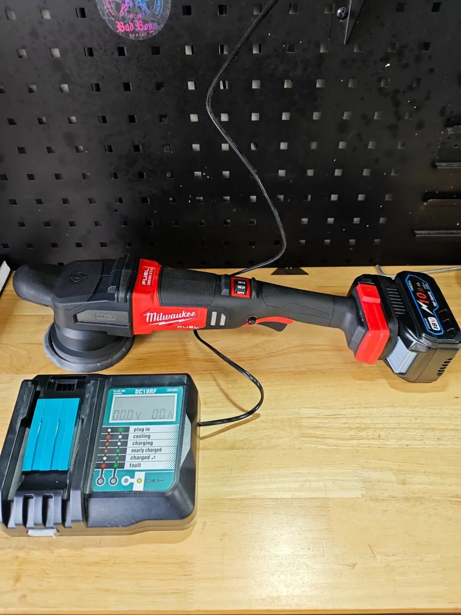 Milwaukee 15mm Da Polisher Kit