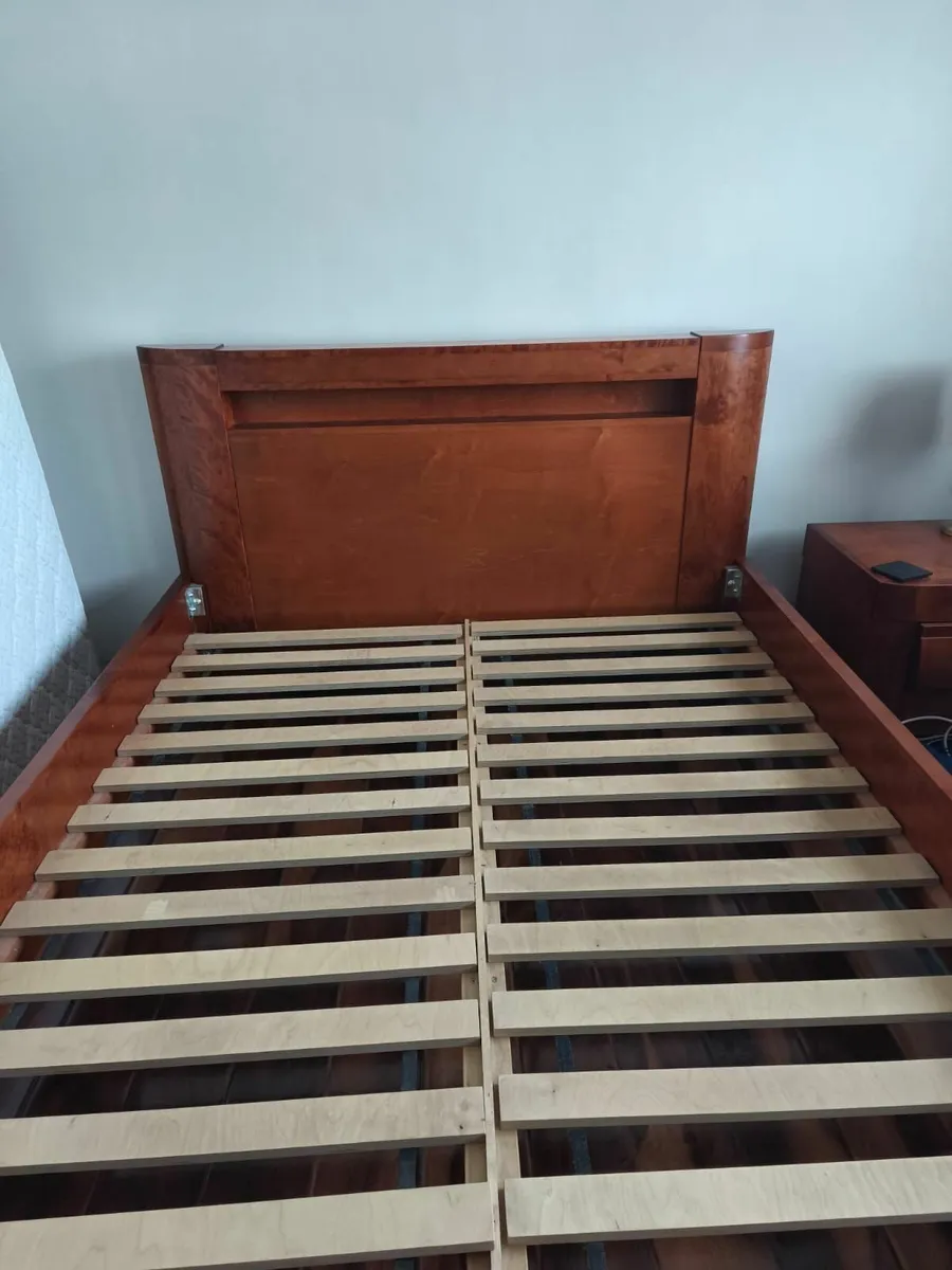 Bedroom furniture - Image 1
