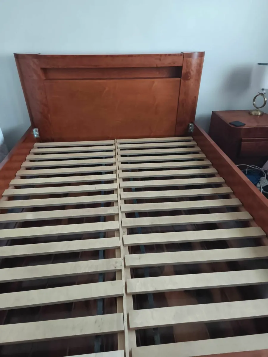 Bedroom furniture - Image 3
