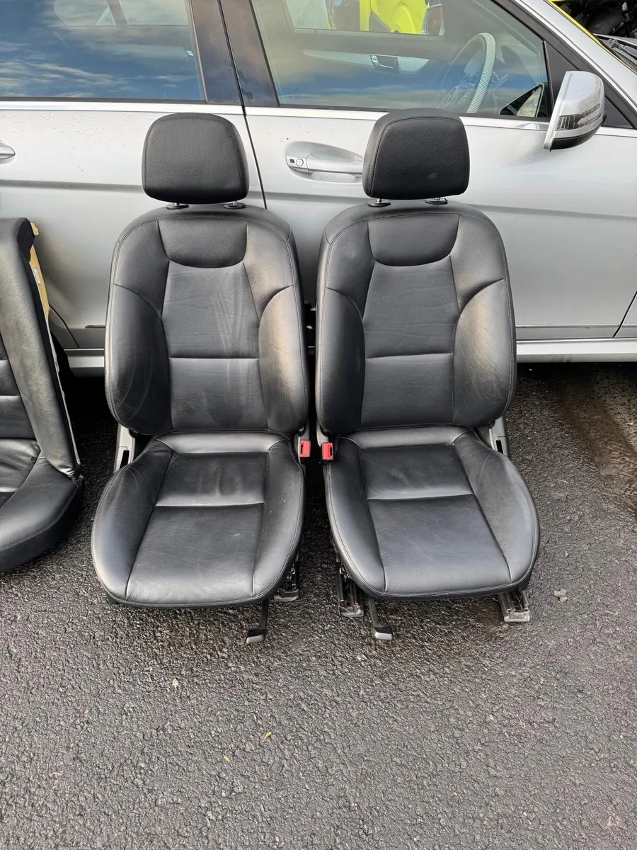 Mercedes c class 2007-2014 - Image 2