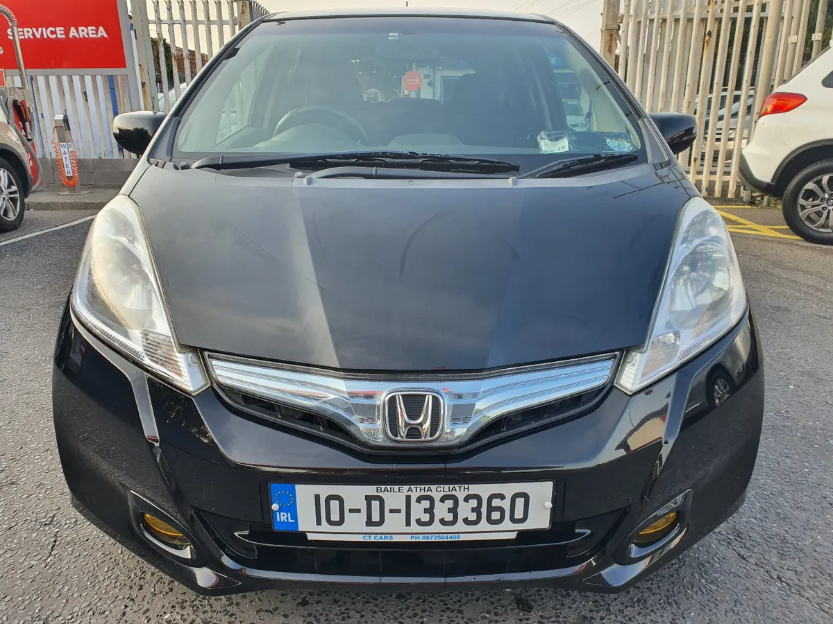 Honda Fit 2010 NEW NCT LOW MILES - Image 4