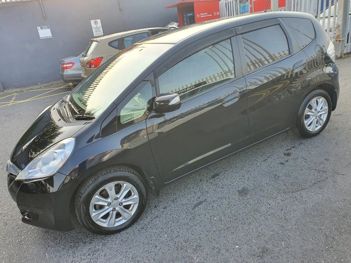 Honda Fit 2010 NEW NCT LOW MILES - Image 2