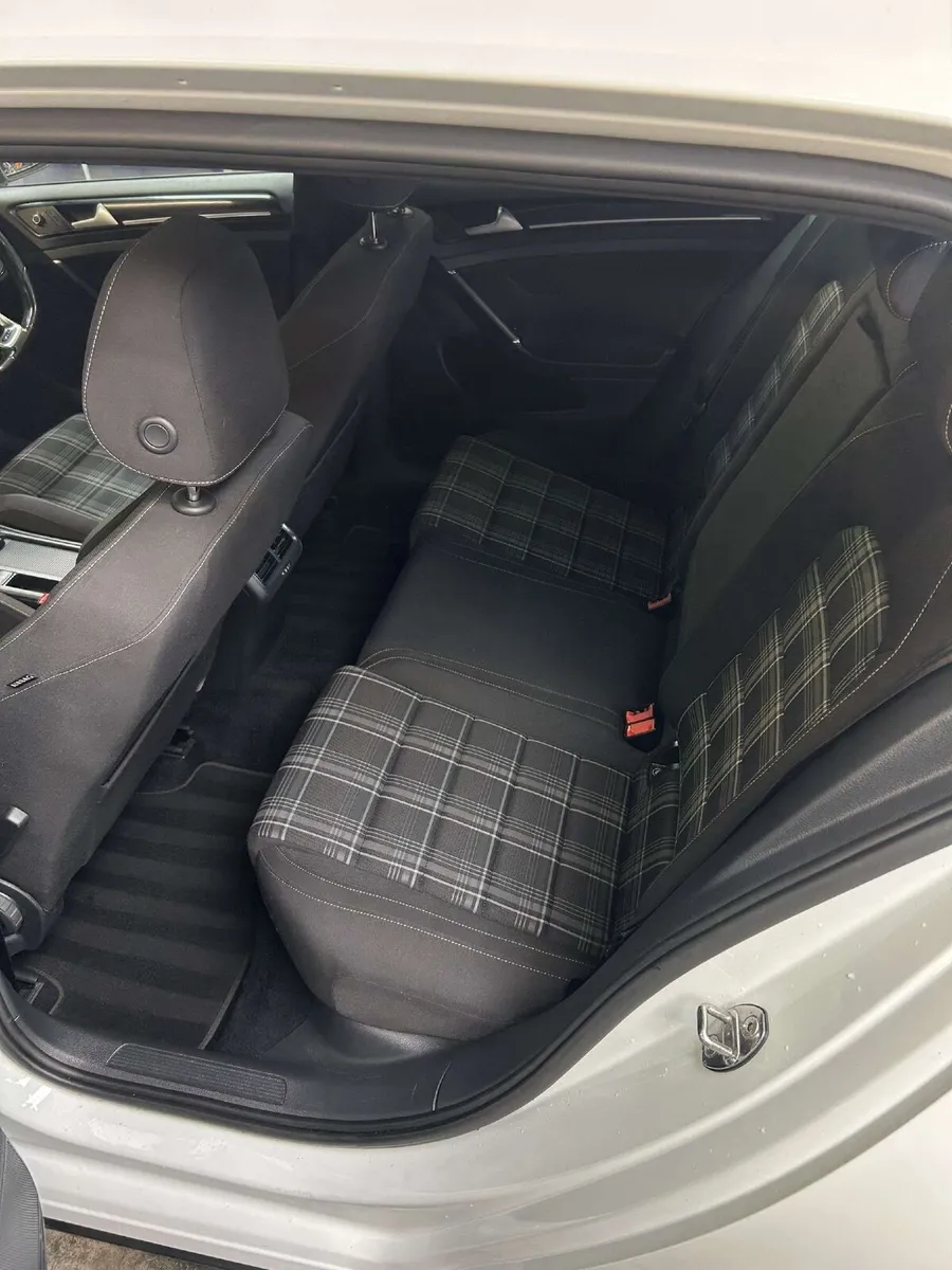 Volkswagen Golf 2016 - Image 3