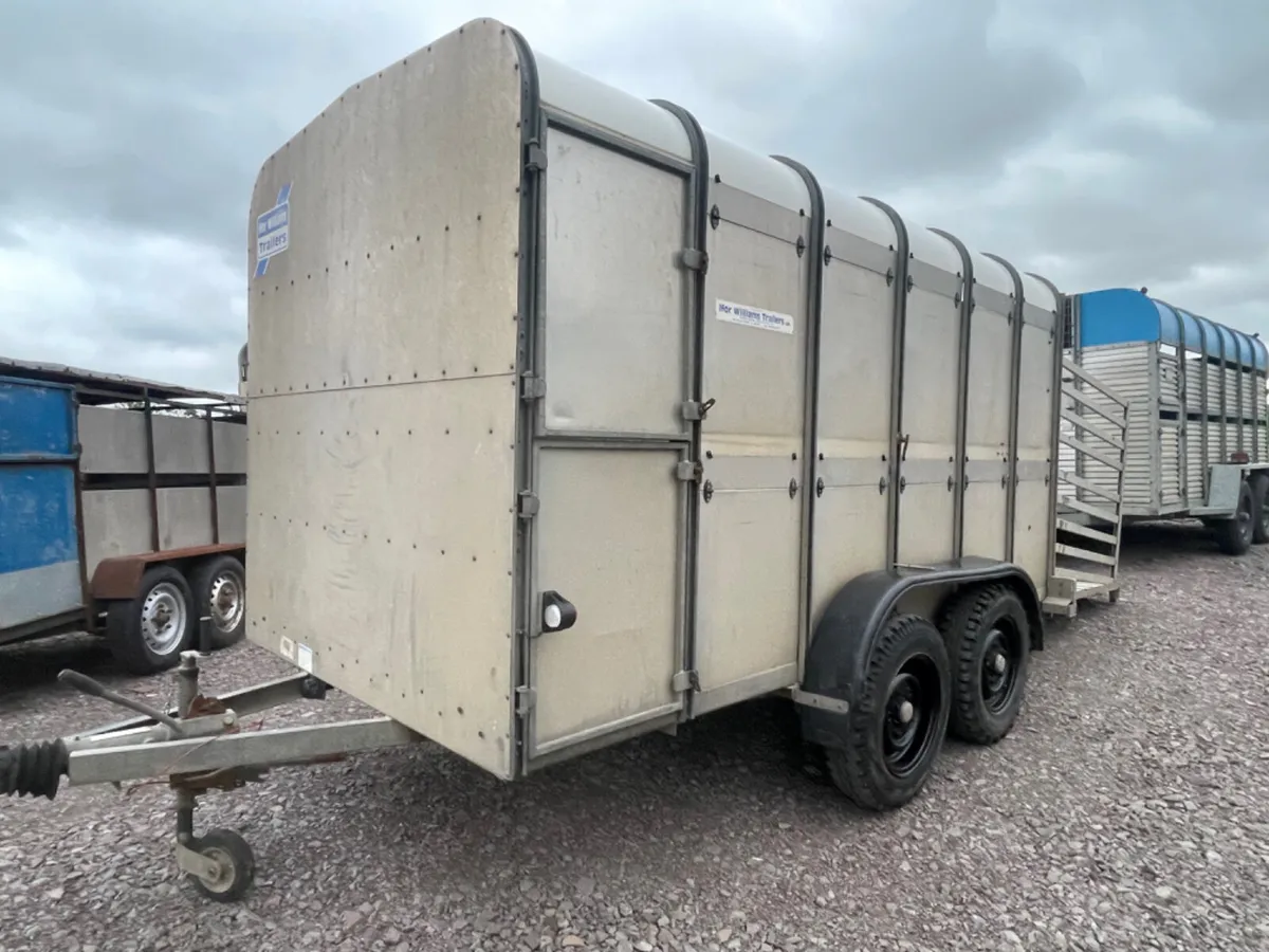 Ifor Williams 12x6 cattle trailer - Image 1