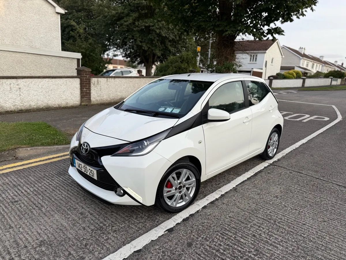 Toyota Aygo 1.0 VVT-I TSS X-PLAY 5DR 71BHP - Image 4
