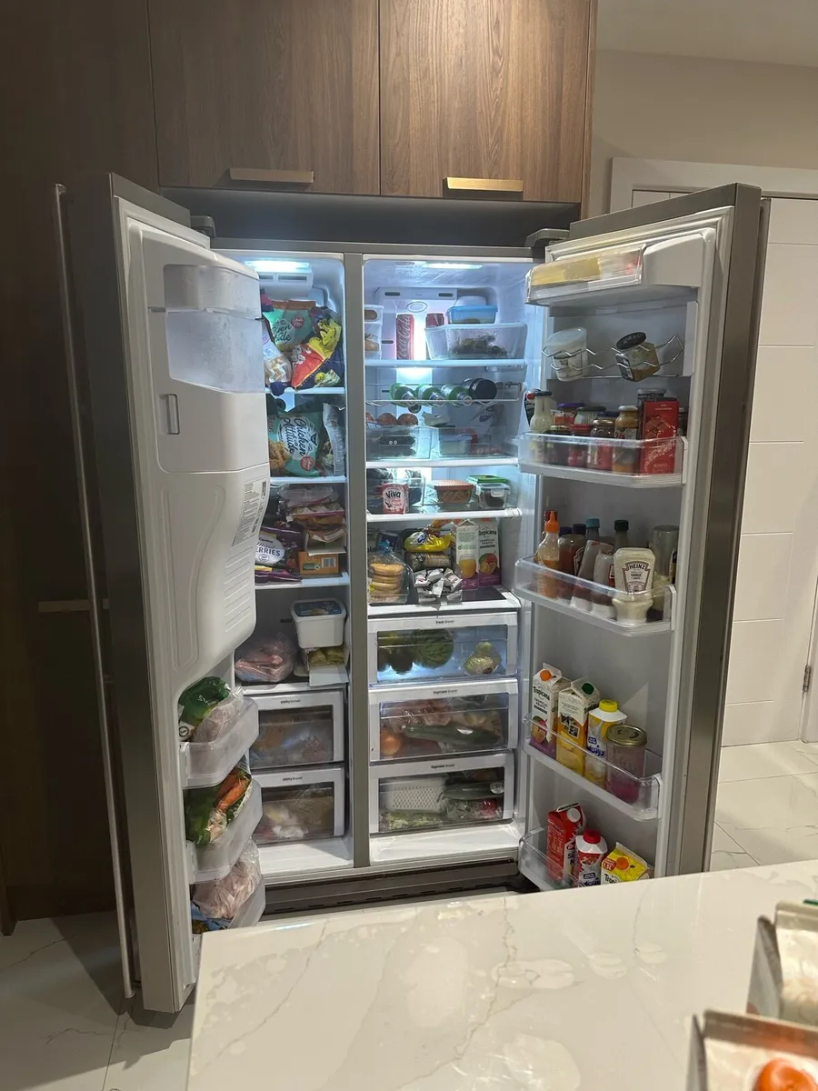 Kitchen appliances, American fridge Samsung - Image 2