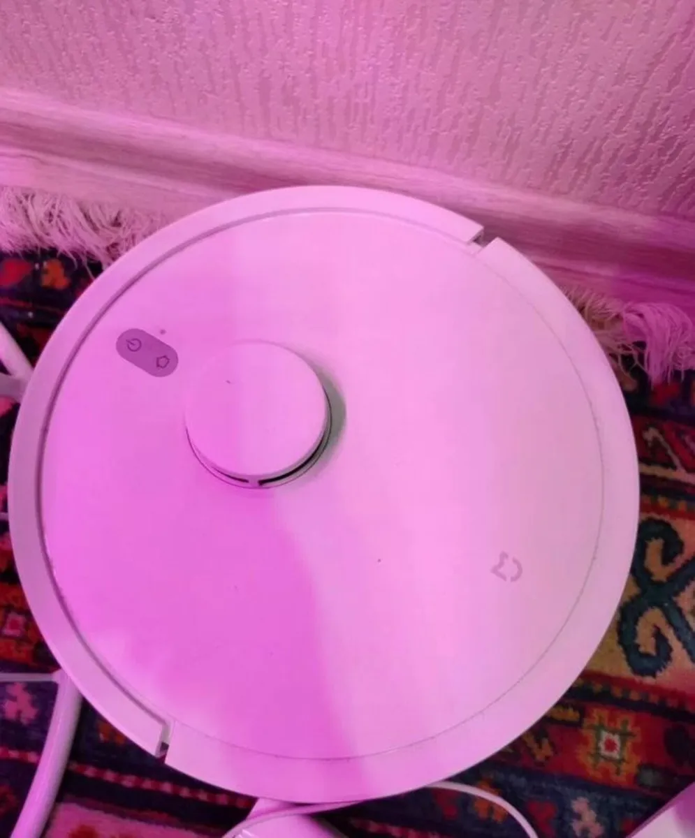 Robot vacuum cleaner - Image 2