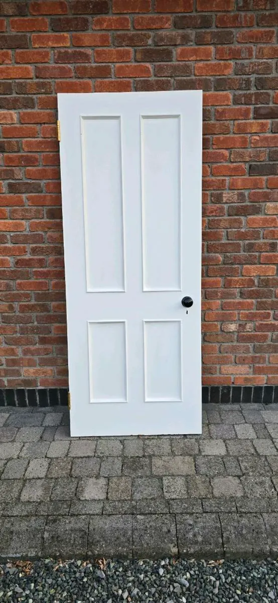 Solid 4 panel doors - Image 1