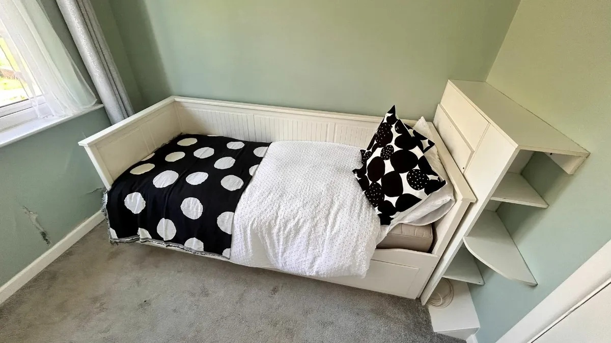 Single bed with drawers - Image 3