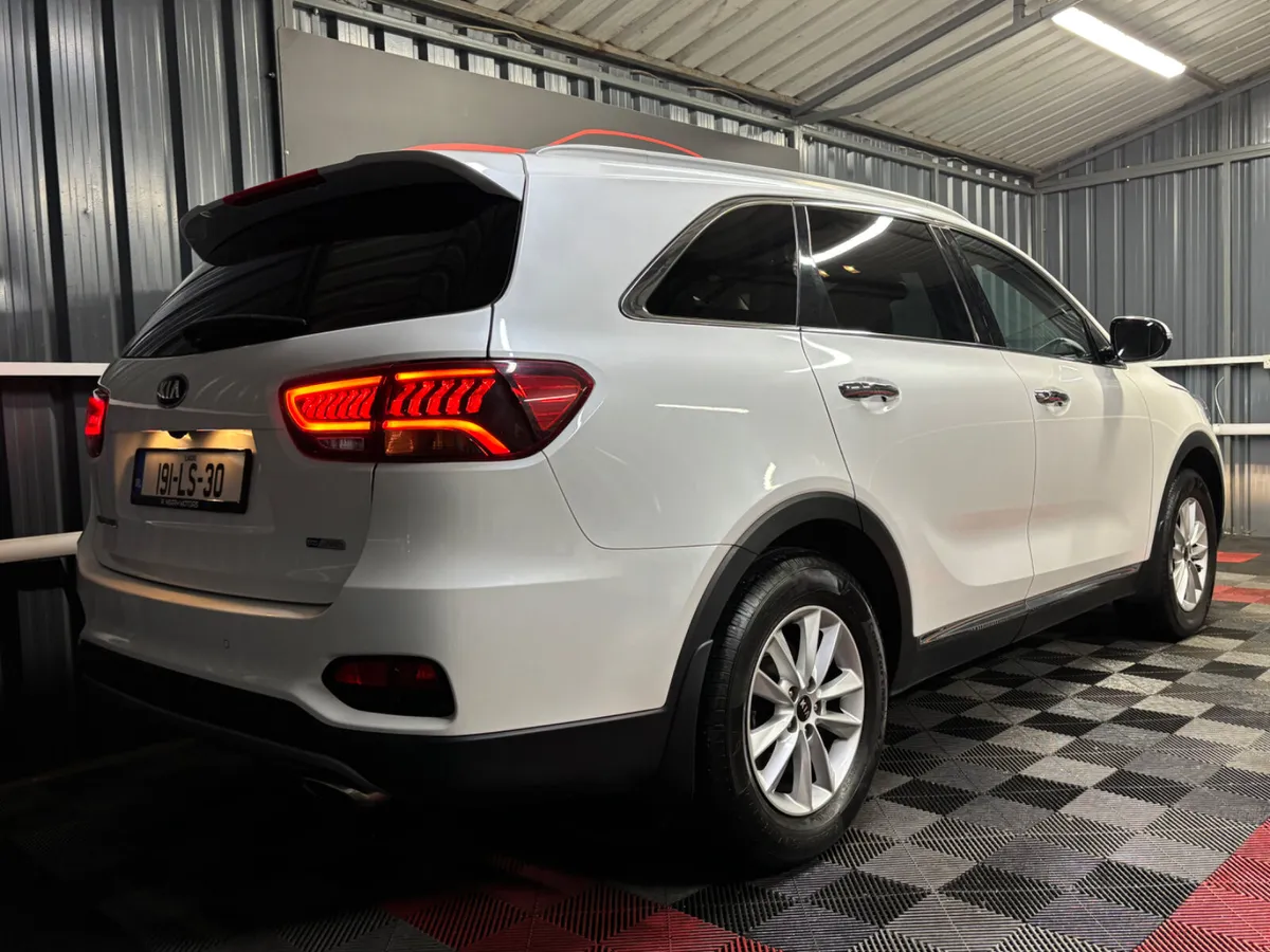 2019 Kia Sorento 7 Seat 2.2 Diesel Platinum - Image 2