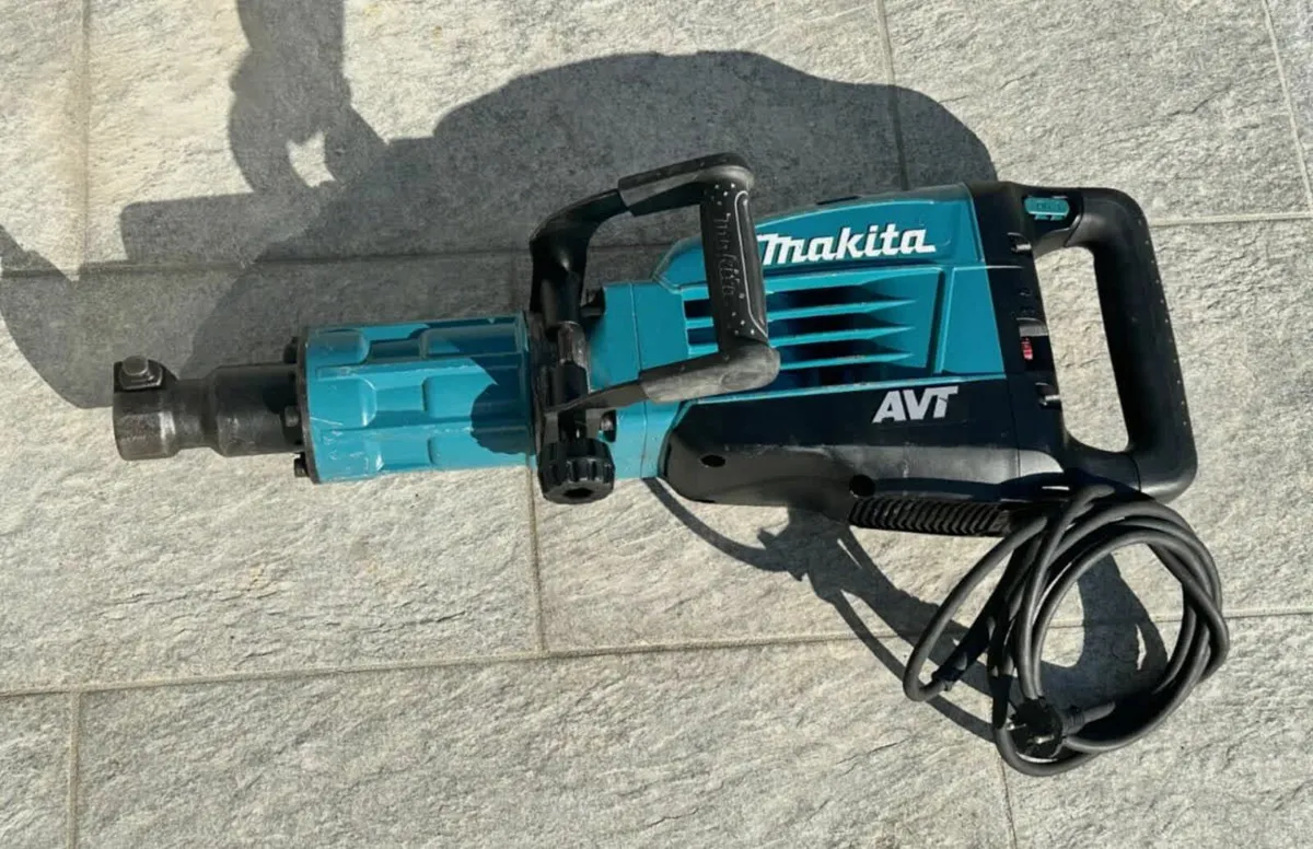 Demolisher 1510W MAKITA HM1317C - Image 1