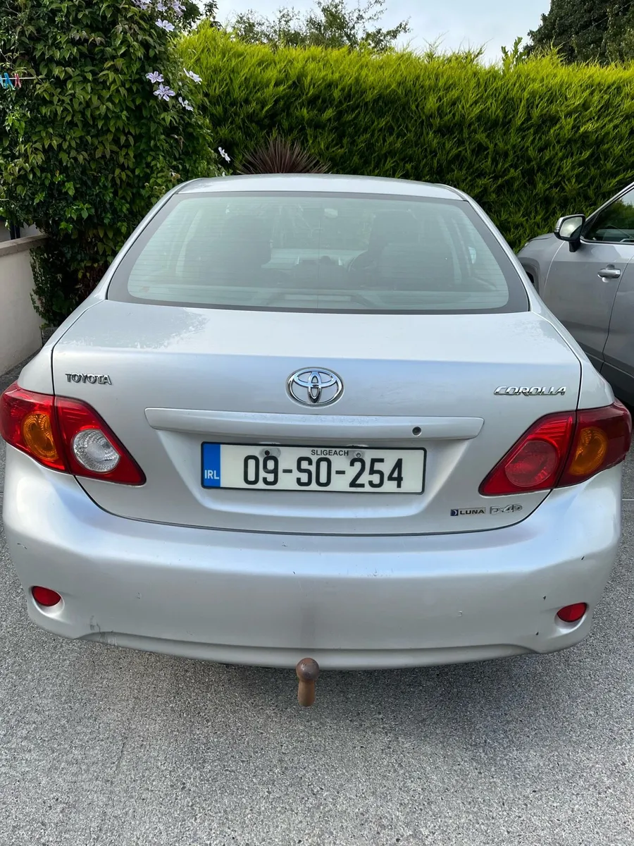 Toyota Corolla Car - Image 2