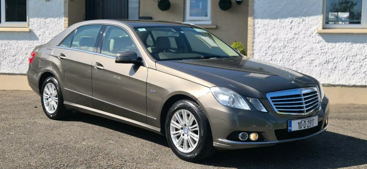 Mercedes Benz E200 (only 204kms) - Image 2