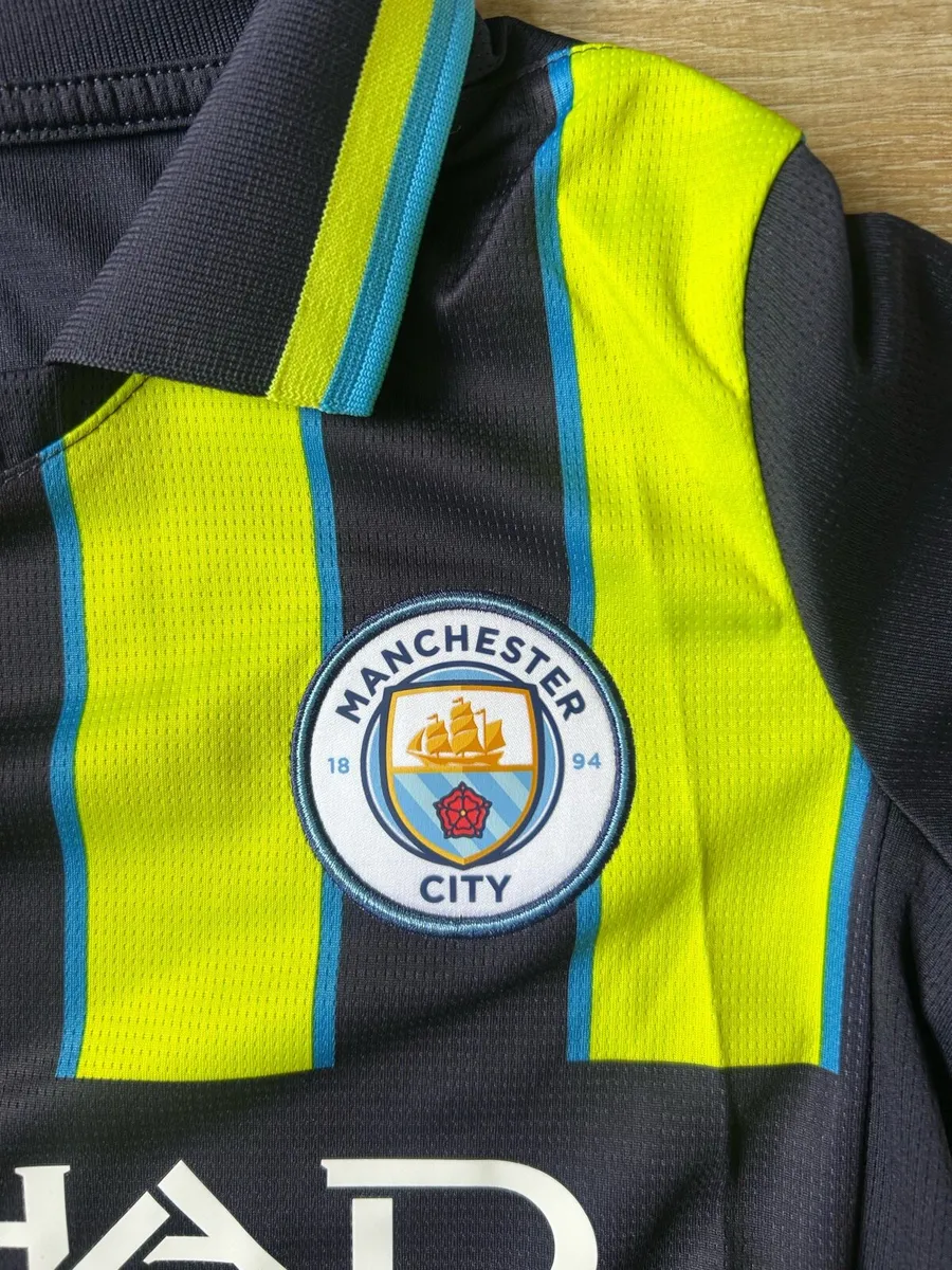 Manchester City Away jersey - Image 4