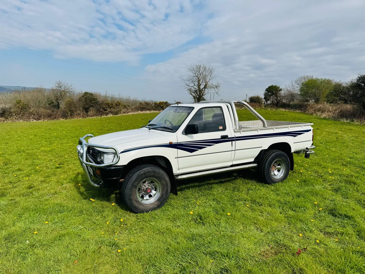 Toyota Hilux - Image 1