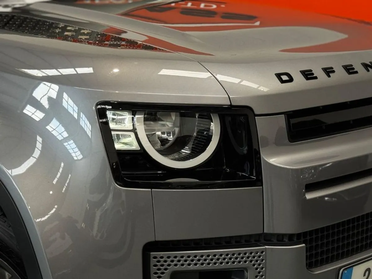 Land Rover Defender Hard TOP  73 - Image 4