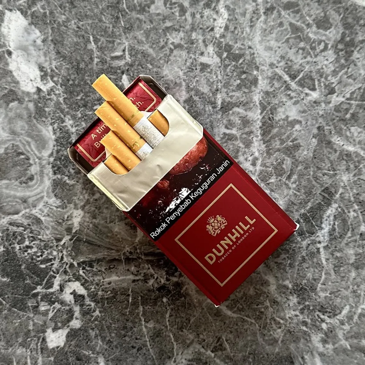 Dunhill Cigarette