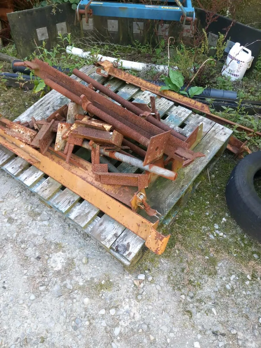 Scaffolding - Image 4
