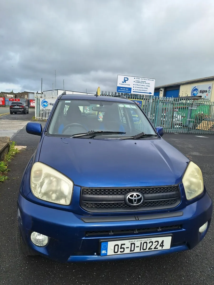 Toyota RAV4 2005 - Image 1