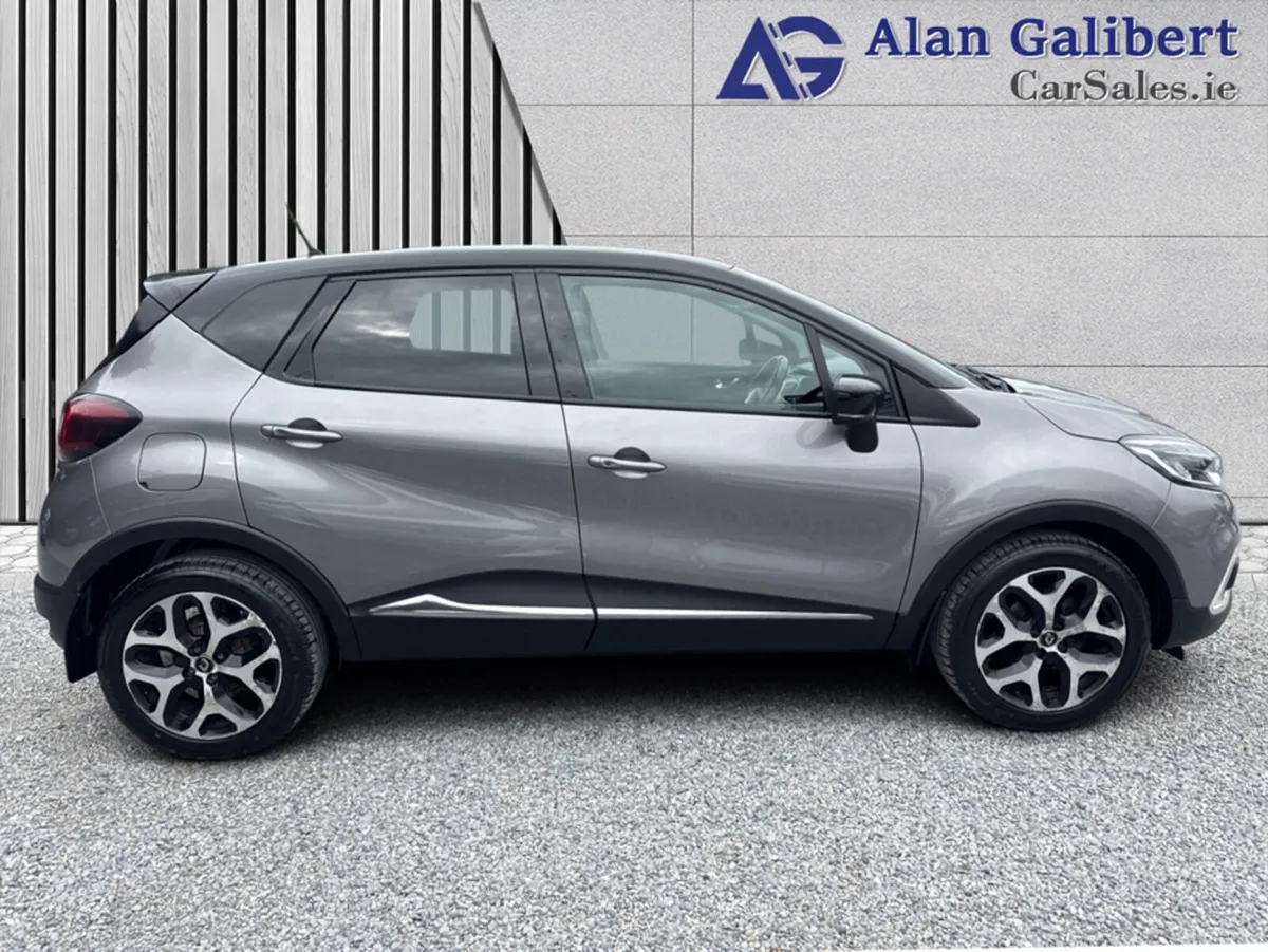 Renault Captur SIGNATURE X NAV FULL LEATHER TOP SP - Image 3