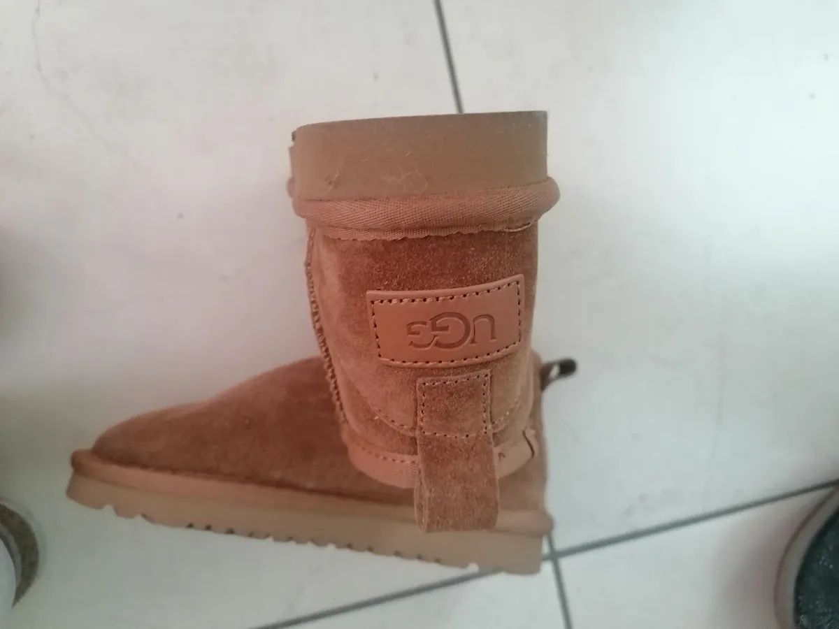 Girls Shoes - Image 1