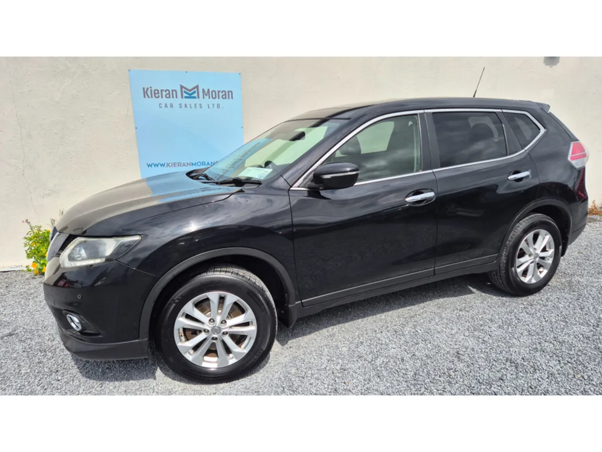 Nissan X-Trail 7 SEAT 4DR - Image 1