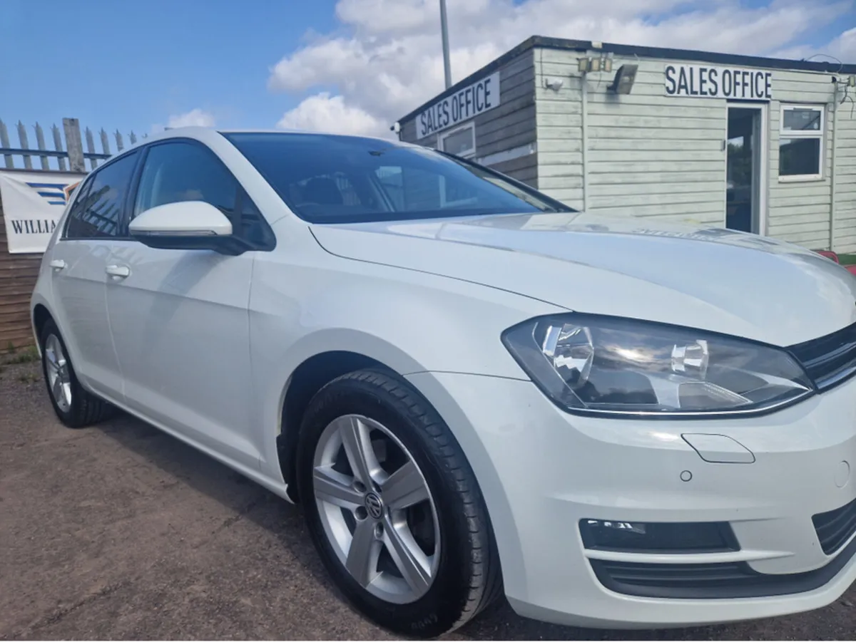 Volkswagen Golf 1.6 TDI MATCH EDITION BLUEMOTION - Image 2