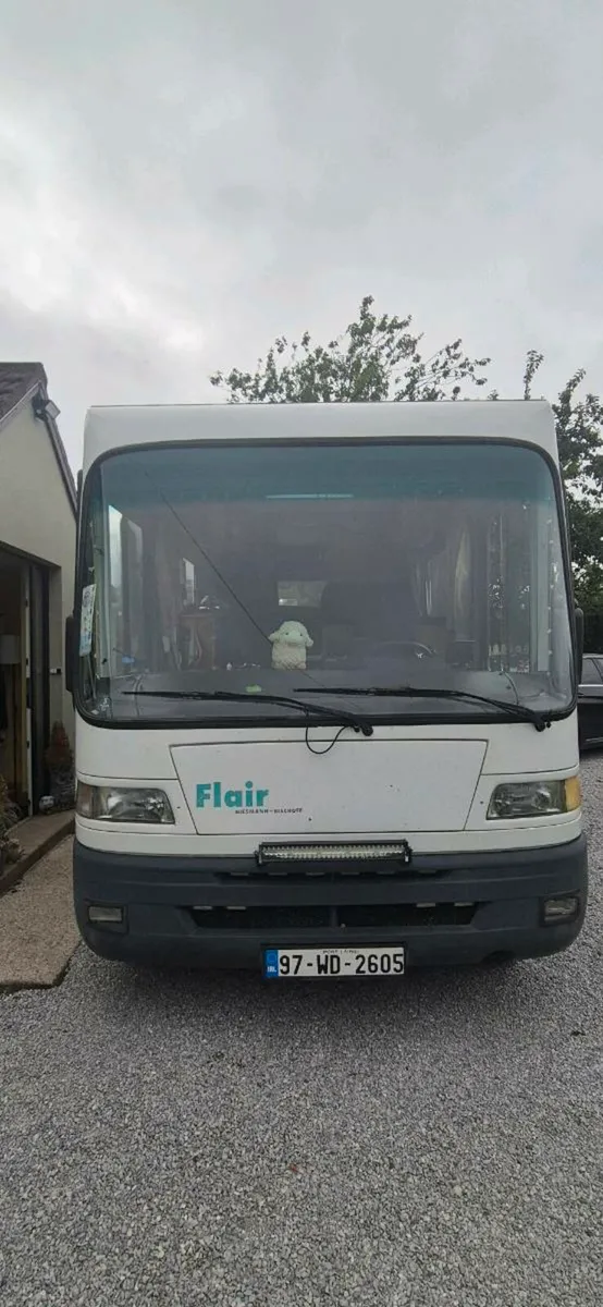 Niesmann+Bischoff Flair A-Class Motorhome - Image 2