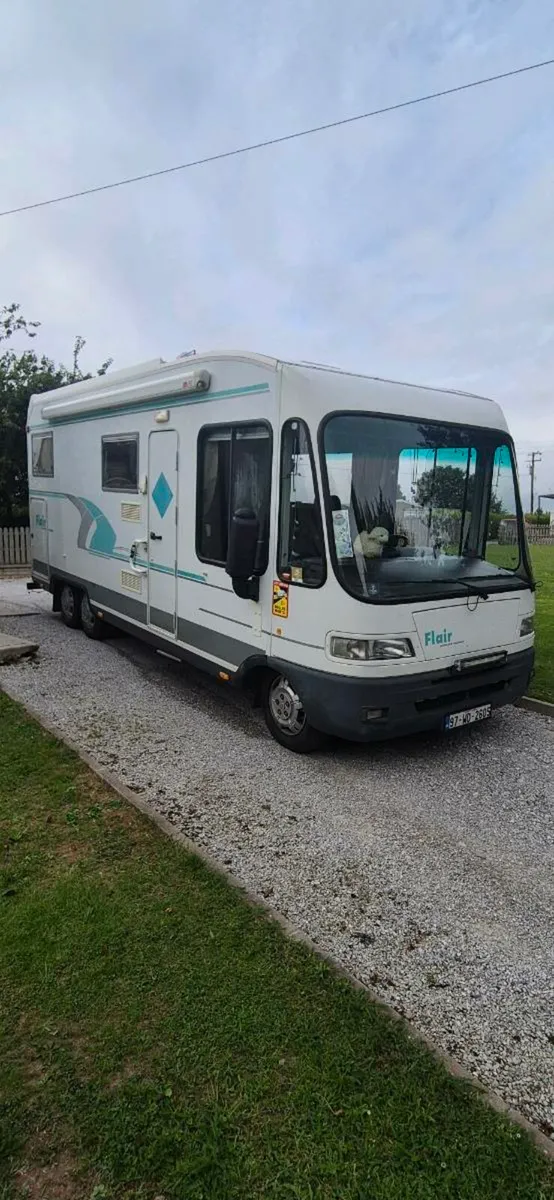 Niesmann+Bischoff Flair A-Class Motorhome - Image 1