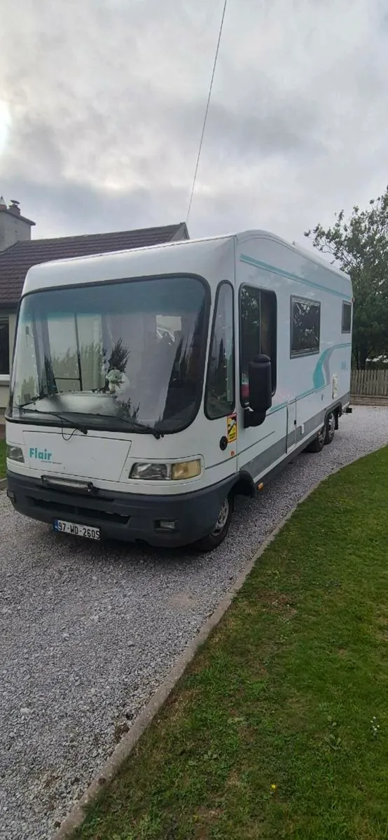 Niesmann+Bischoff Flair A-Class Motorhome - Image 3