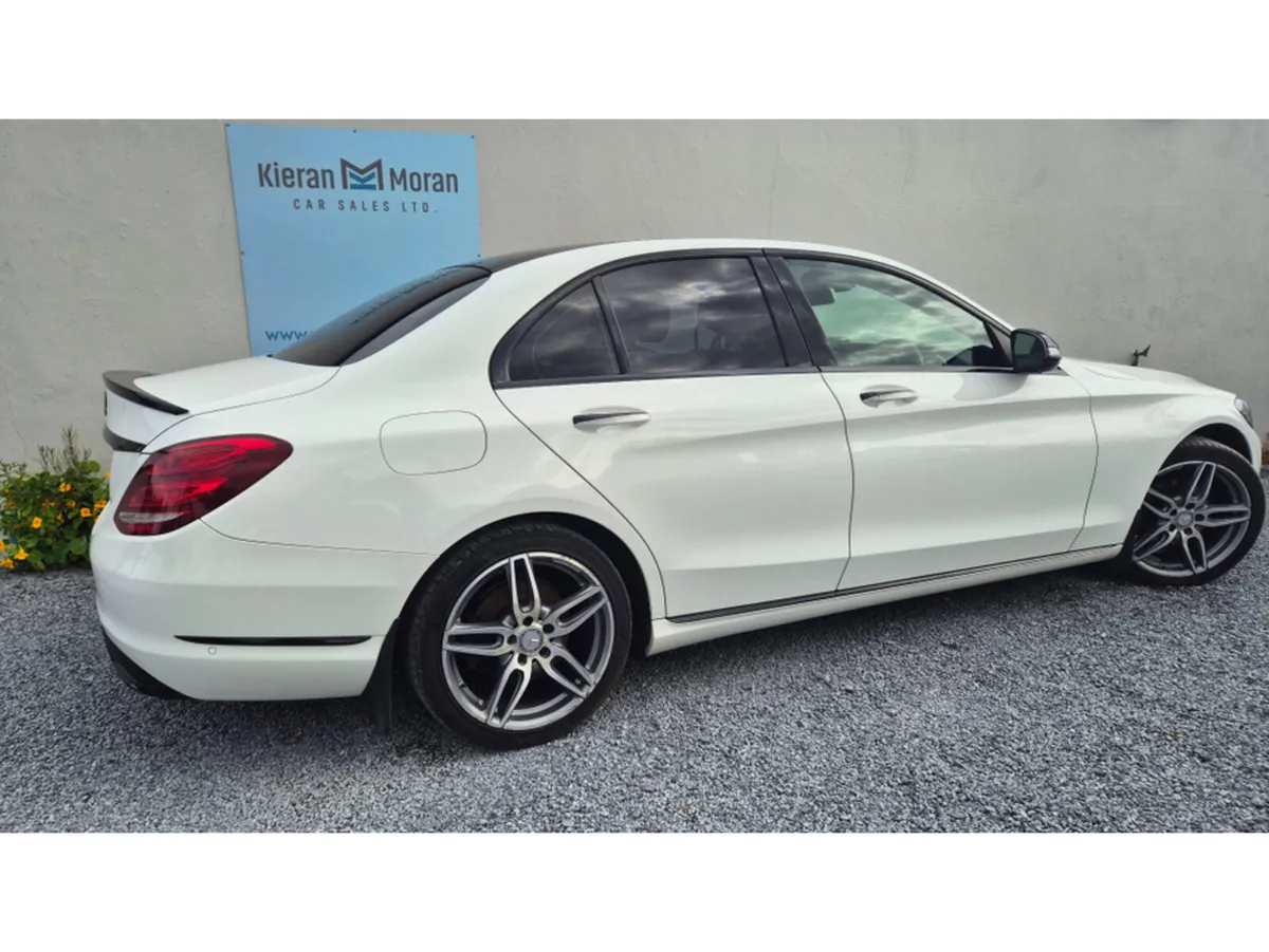 Mercedes-Benz C-Class PREMIUM + - Image 3