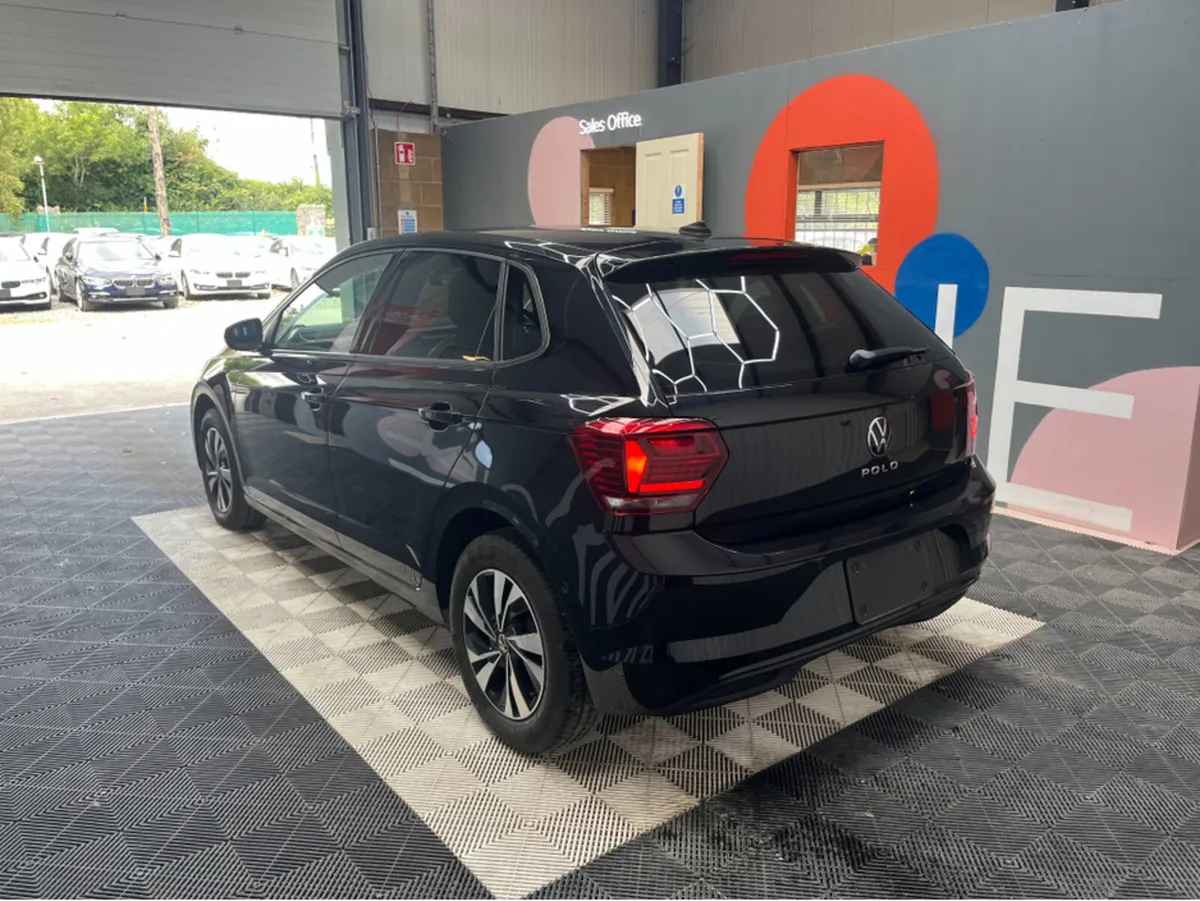 Volkswagen Polo 1.0 TSI COMFORT LINE / 19k KMs / R - Image 4