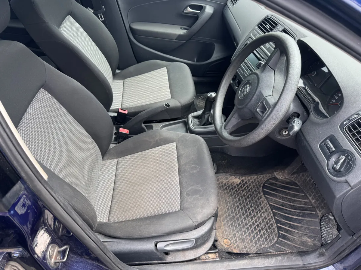 Volkswagen Polo 2012 diesel - Image 2