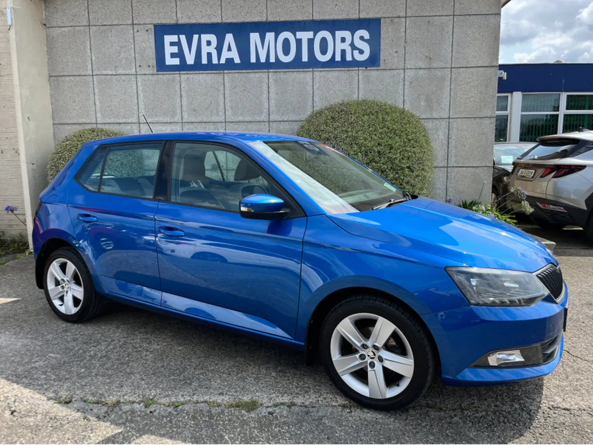 Skoda Fabia STYLE 1.2 TSI PETROL //HIGH SPEC//KEYL - Image 3