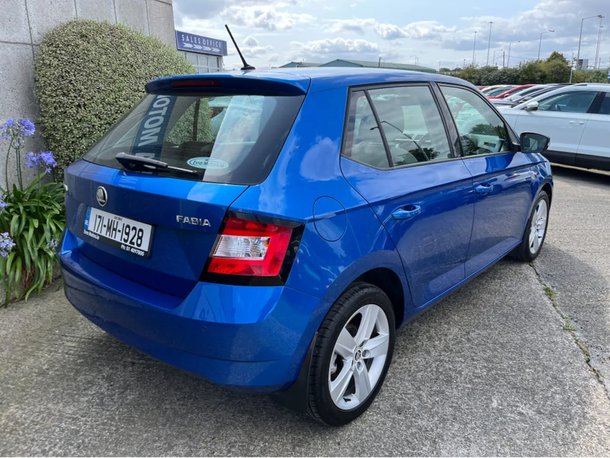 Skoda Fabia STYLE 1.2 TSI PETROL //HIGH SPEC//KEYL - Image 4