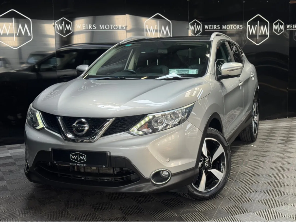 Nissan Qashqai 1.6 SV CVT PREMIUM 17 4DR AUTO - Image 2